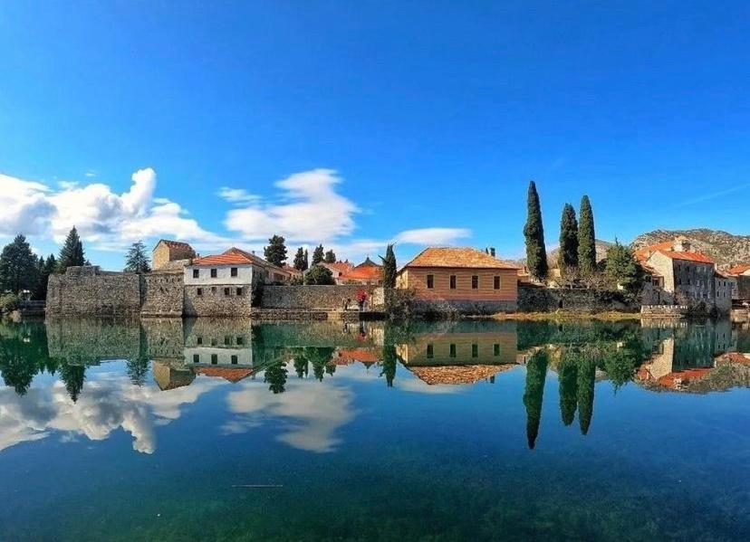 Helios Appartement Trebinje Buitenkant foto